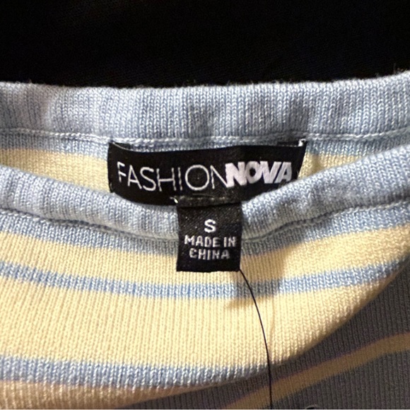 Fashion Nova Sweater dress - Picture 2 of 3